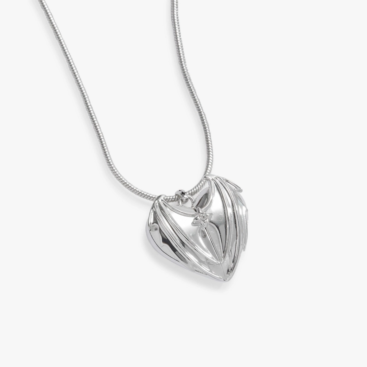A Court of Thorns and Roses Velaris Heart Locket Necklace